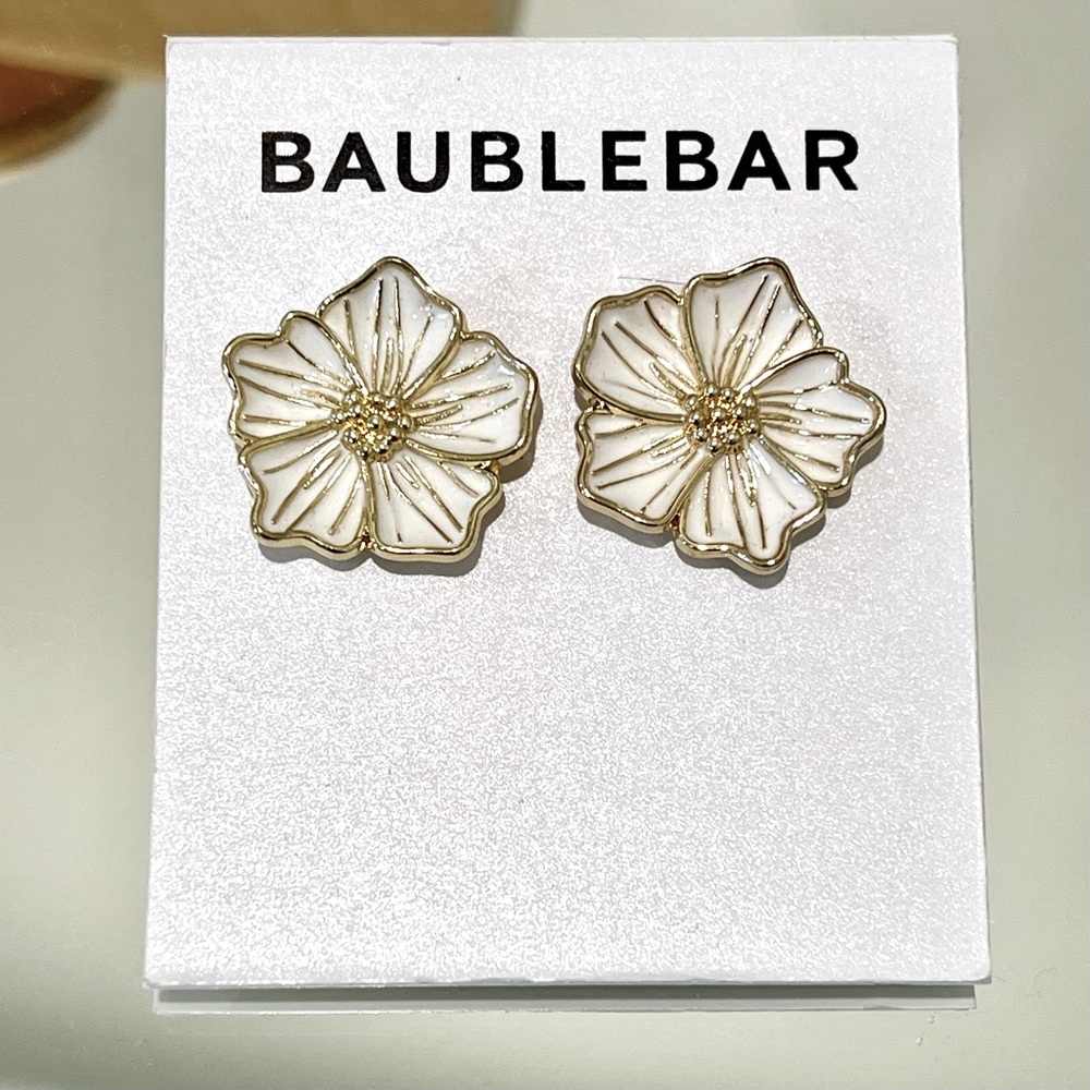 BaubleBar Gold and White Floral Stud Earrings. New w/o tags.